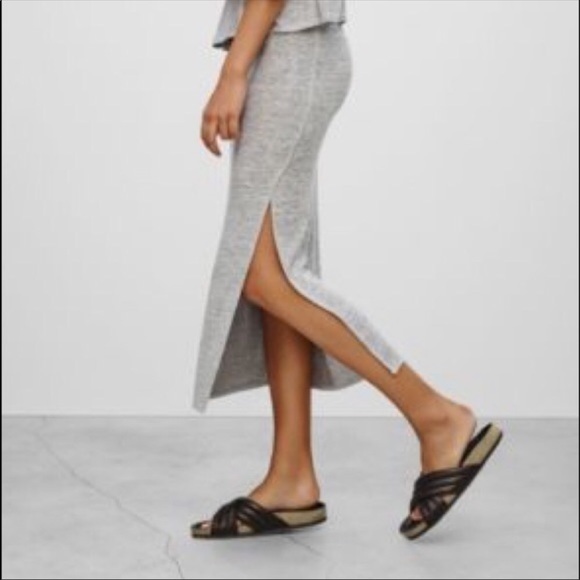 Aritzia Dresses & Skirts - Aritzia Wilfred Free Grey Shields Knit Midi Skirt